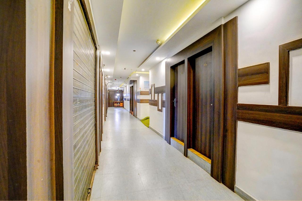 OYO 69614 Hotel Diamond Mumbai  Buitenkant foto